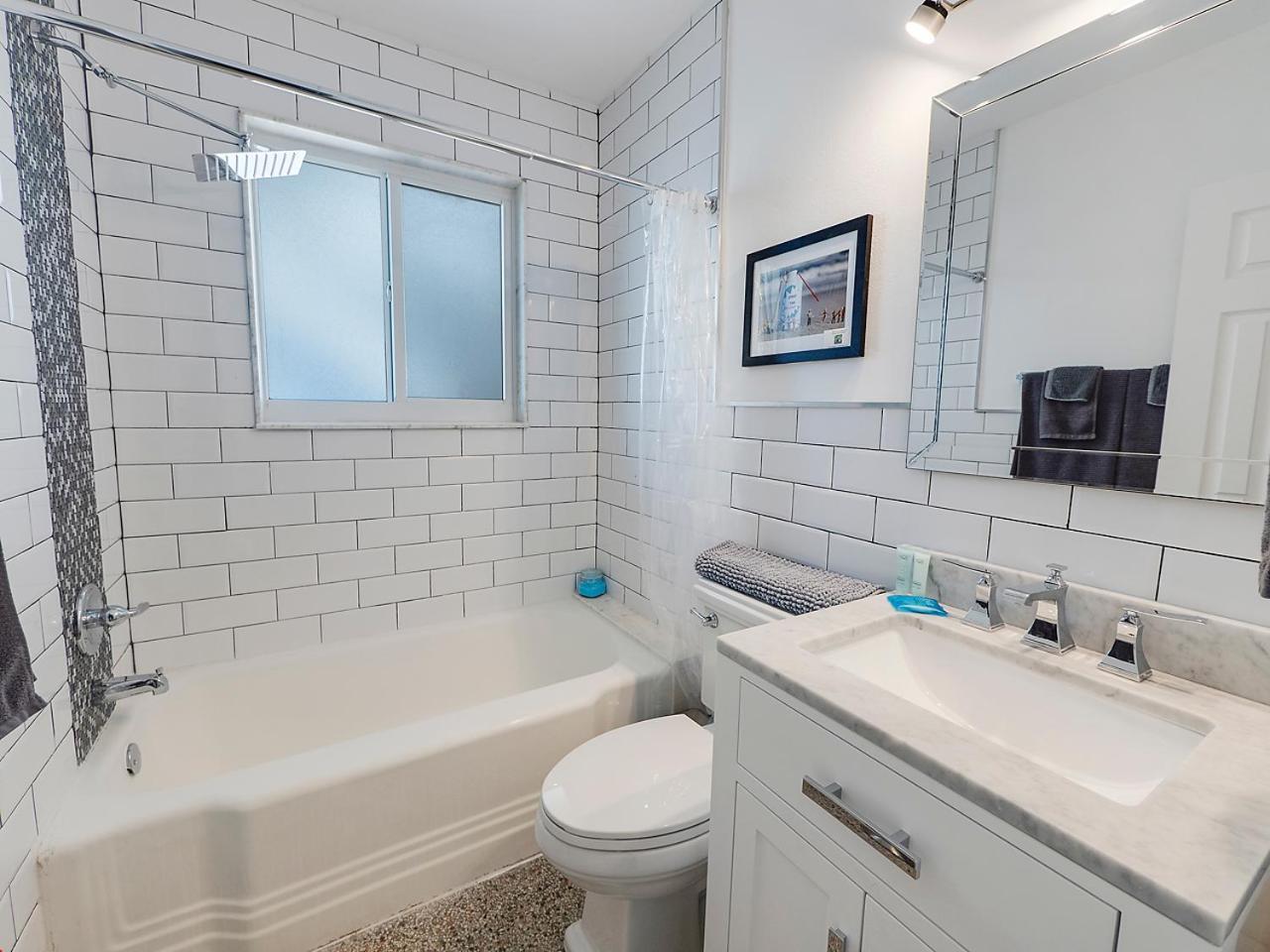 Beautiful 1 Bedroom Steps To The Beach! West Palm Beach Eksteriør bilde