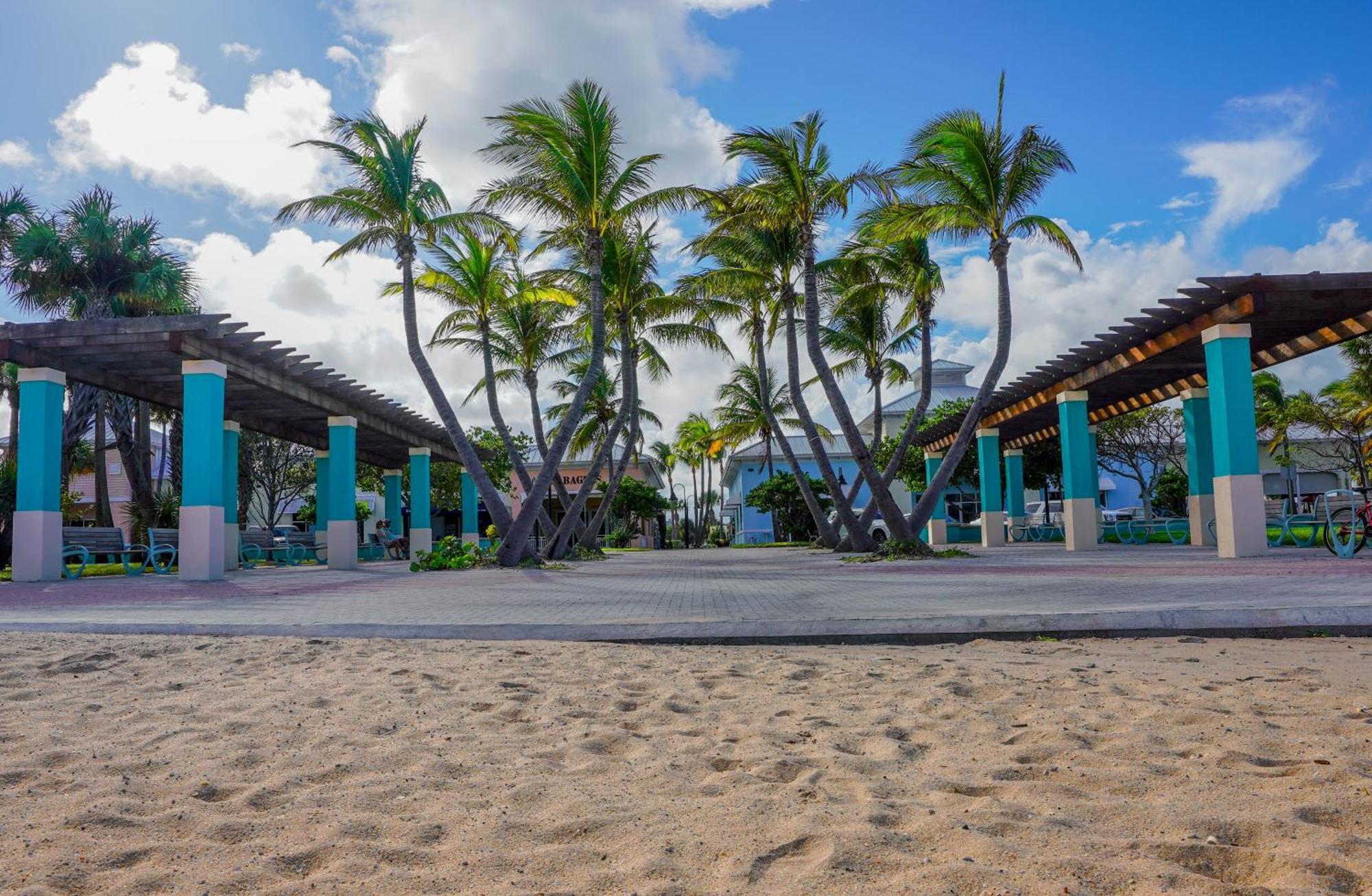 Beautiful 1 Bedroom Steps To The Beach! West Palm Beach Eksteriør bilde